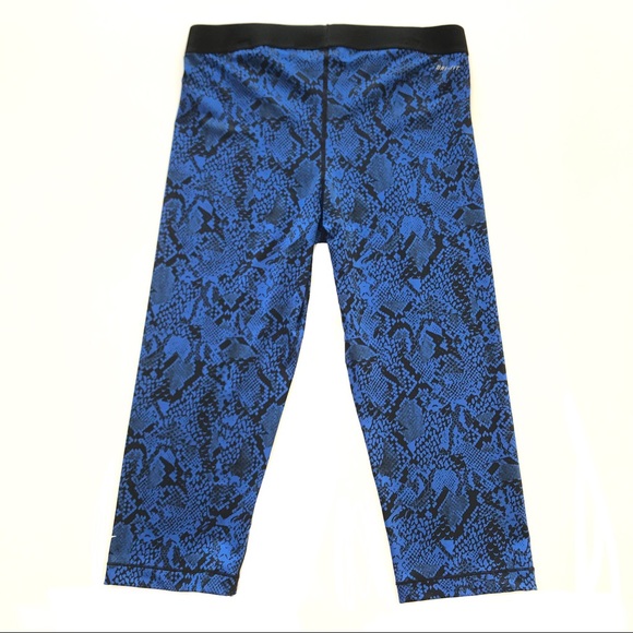 NWOT Nike Pro 20” Snakeskin Cropped Capri Leggings - Picture 6 of 16